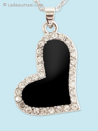 Collier à pendentif coeur noir et strass blancs