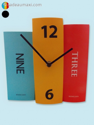 Horloge en forme de 3 livres