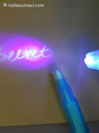 Stylo à encre invisible avec lumière UV
