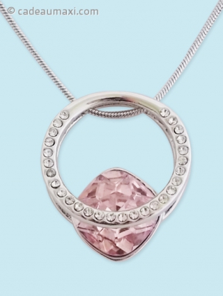 Collier à pendentif anneau