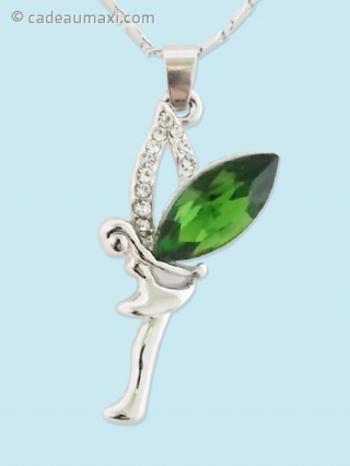 Collier avec pendentif fée à aile de pierre verte