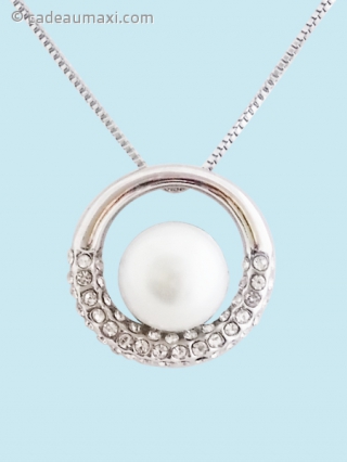 Collier avec pendentif anneau, strass et perle