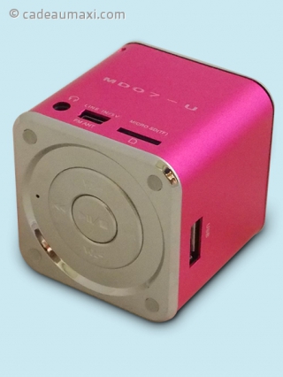 Mini cube enceinte lecteur mp3/SD/Radio/USB