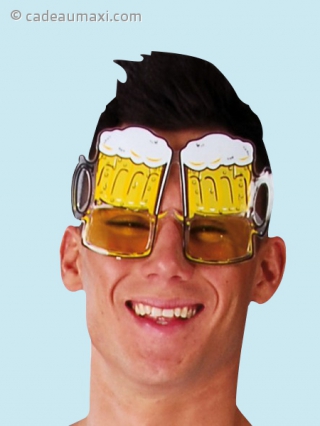 Les lunettes en chopes de bière